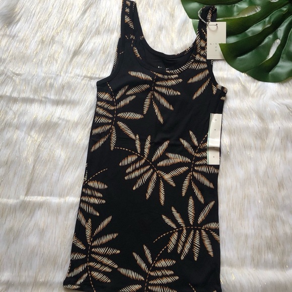 A new day Tank Top Sz.M Black Leaves Print Stretch - Picture 1 of 8
